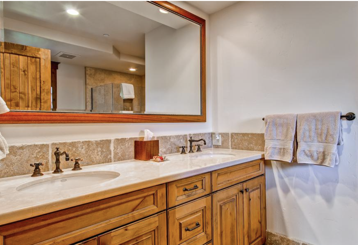 Roughlock House - Image 13